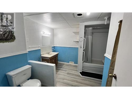 3024 Keldon Road, Lac La Hache, BC - Indoor Photo Showing Bathroom