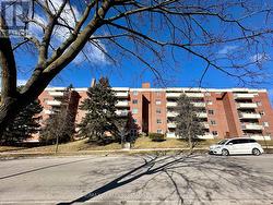 #212 -1275 SILVER SPEAR RD  Mississauga, ON L4Y 2W7