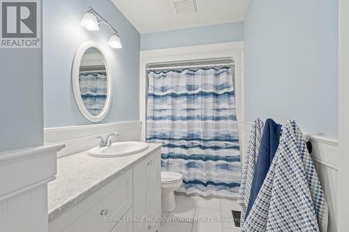 425 Wellington St E, Wellington North, ON - Indoor Photo Showing Bathroom