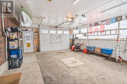 425 Wellington St E, Wellington North, ON - Indoor Photo Showing Garage