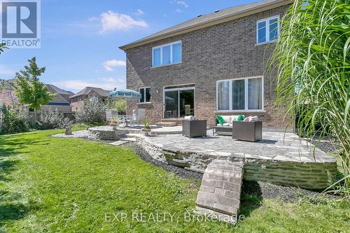 906 Fung Pl, Kitchener, ON - Outdoor