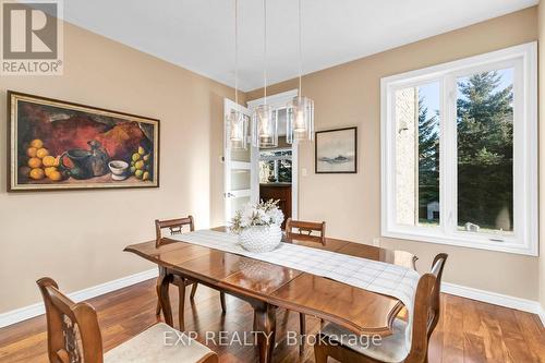 906 Fung Place, Kitchener, ON - Indoor Photo Showing Dining Room