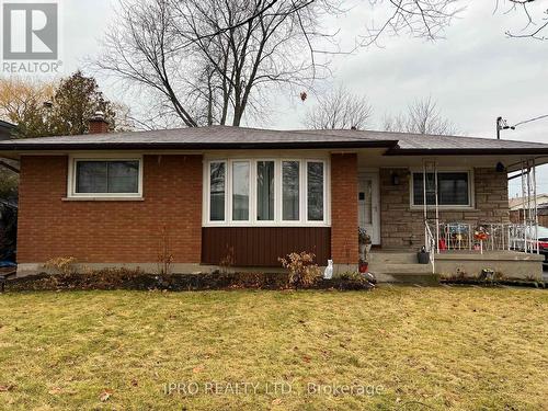 9 Kennedy Ave, St. Catharines, ON - Outdoor