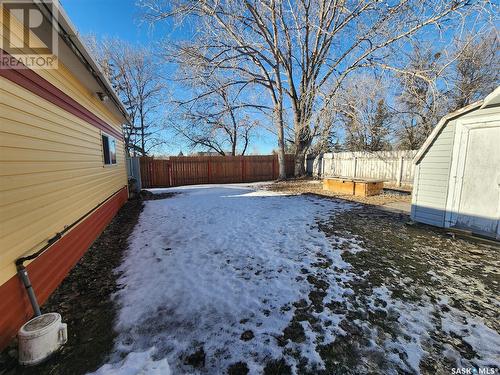 575 13Th Street, Weyburn, SK - Outdoor