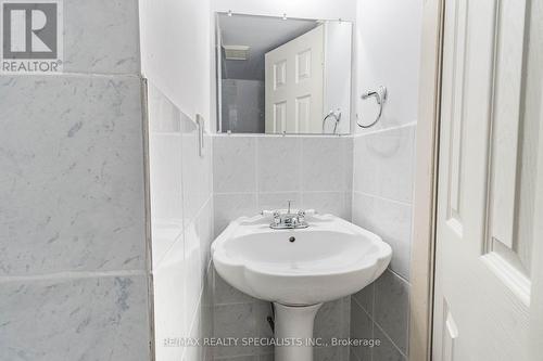 43 Barleyfield Road, Brampton, ON - Indoor Photo Showing Bathroom