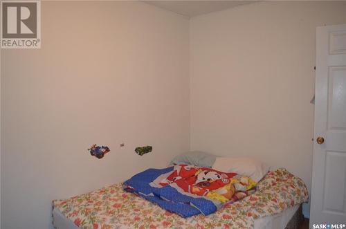 207 3Rd Avenue W, Kindersley, SK - Indoor Photo Showing Bedroom