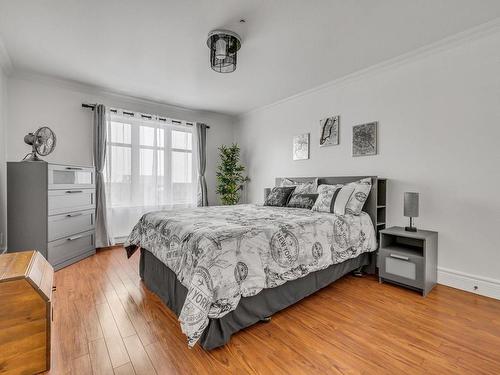 Master bedroom - 410-6050 Rue Le Mesnil, Québec (Les Rivières), QC - Indoor Photo Showing Bedroom