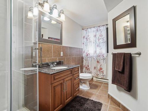 Salle de bains - 8645  - 8647 Tsse Des Rapides, Montréal (Lasalle), QC - Indoor Photo Showing Bathroom