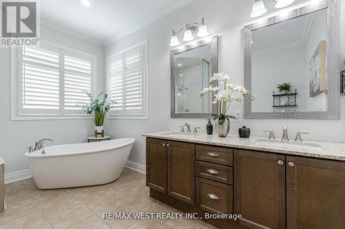 47 Bayshore Boulevard, Barrie, ON - Indoor Photo Showing Bathroom