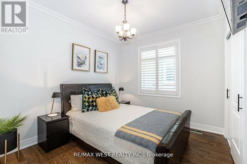 47 Bayshore Boulevard, Barrie, ON - Indoor Photo Showing Bedroom