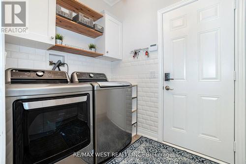 47 Bayshore Boulevard, Barrie, ON - Indoor Photo Showing Laundry Room