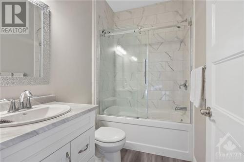 Main bathroom - 306 Athabasca Way, Kemptville, ON - Indoor Photo Showing Bathroom