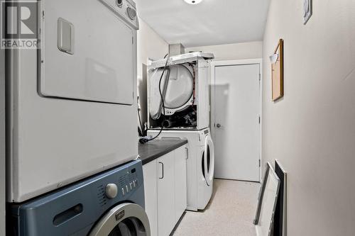 1690 Bann Street, Merritt, BC - Indoor Photo Showing Laundry Room