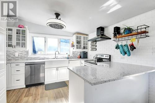 Kitchen - 24 Stewart Drive, Augusta, ON - Indoor Photo Showing Kitchen With Upgraded Kitchen