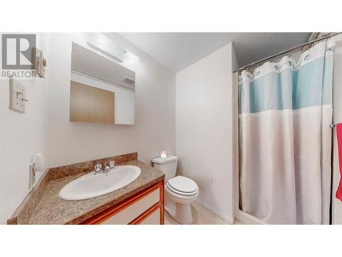 284 Yorkton Avenue Unit# 103, Penticton, BC - Indoor Photo Showing Bathroom