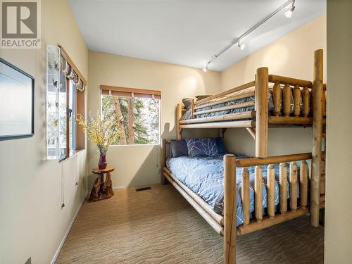 2765 Arthur Road, Kelowna, BC - Indoor Photo Showing Bedroom