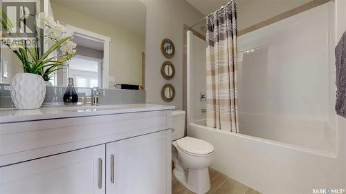 4418 Buckingham Drive E, Regina, SK - Indoor Photo Showing Bathroom