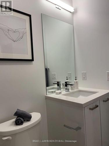 314 - 55 Ontario Street, Toronto, ON - Indoor Photo Showing Bathroom