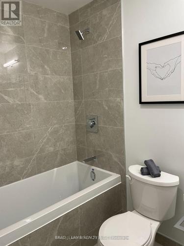 314 - 55 Ontario Street, Toronto, ON - Indoor Photo Showing Bathroom