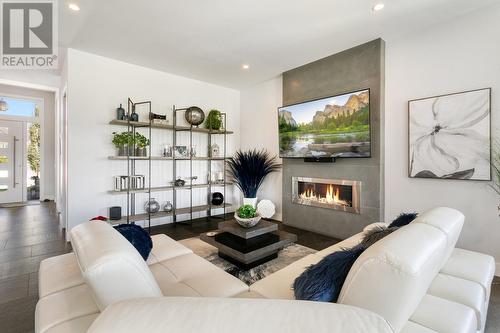3223 King Road, West Kelowna, BC - Indoor Photo Showing Living Room With Fireplace