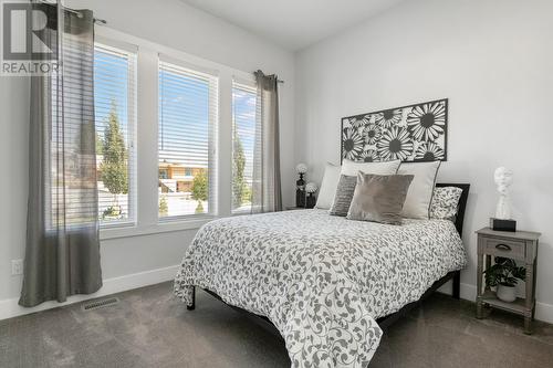 3223 King Road, West Kelowna, BC - Indoor Photo Showing Bedroom