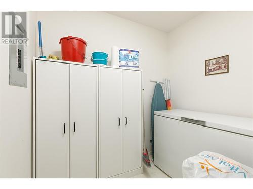 2477 Ingram Road Unit# 210, West Kelowna, BC - Indoor Photo Showing Laundry Room