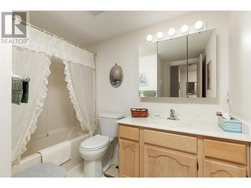 2477 Ingram Road Unit# 210, West Kelowna, BC - Indoor Photo Showing Bathroom