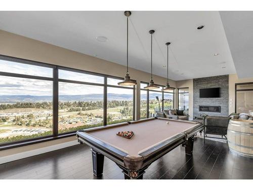 1900 Diamond View Drive, West Kelowna, BC - Indoor With Fireplace