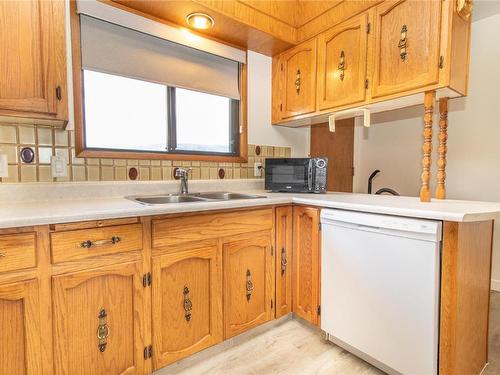 2448 Harmon Road, West Kelowna, BC - Indoor Photo Showing Kitchen With Double Sink