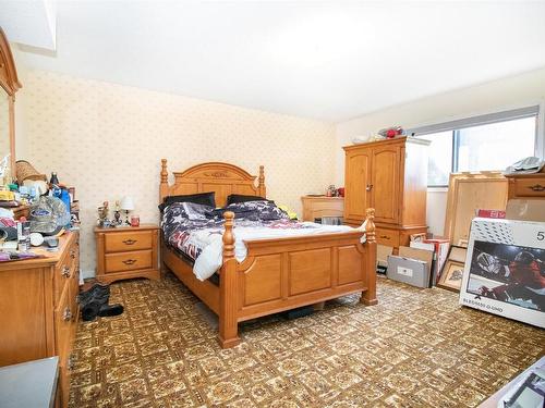 2448 Harmon Road, West Kelowna, BC - Indoor Photo Showing Bedroom