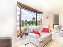 2448 Harmon Road, West Kelowna, BC  - Indoor Photo Showing Living Room 