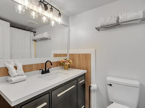 214-5375 Big White Road, Big White, BC - Indoor Photo Showing Bathroom