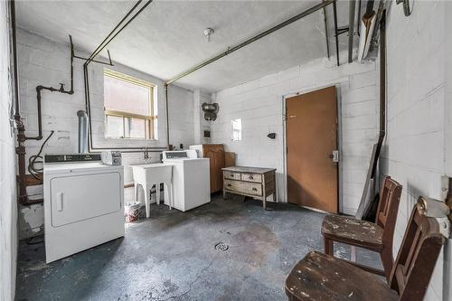 311 East 28Th Street, Hamilton, ON - Indoor Photo Showing Laundry Room