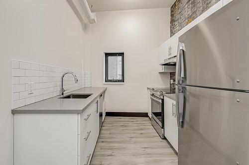 121 King Street E|Unit #106, Hamilton, ON - Indoor Photo Showing Kitchen With Stainless Steel Kitchen