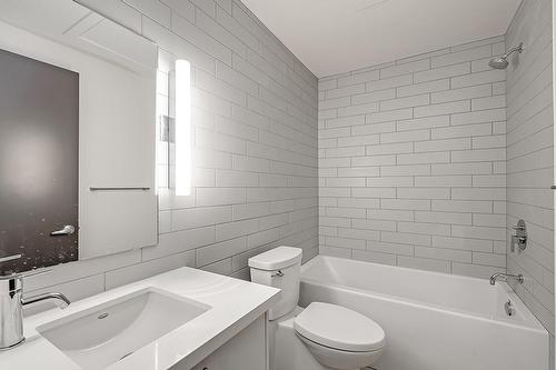 121 King Street E|Unit #106, Hamilton, ON - Indoor Photo Showing Bathroom