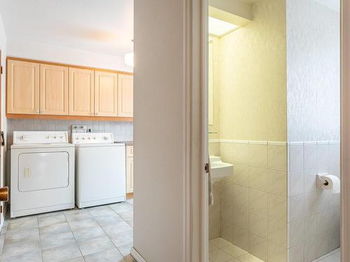 Hall - 95 Lexington Drive, Beaconsfield, QC - Indoor Photo Showing Laundry Room