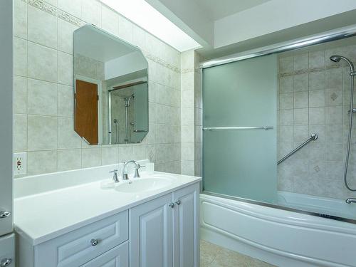 Ensuite bathroom - 95 Lexington Drive, Beaconsfield, QC - Indoor Photo Showing Bathroom