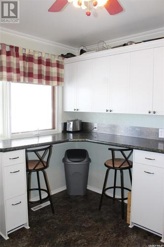 114 1St Street E, Climax, SK - Indoor Photo Showing Kitchen