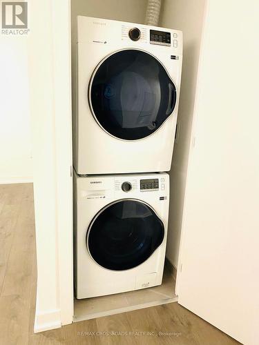 #2809 -357 King St W, Toronto, ON - Indoor Photo Showing Laundry Room
