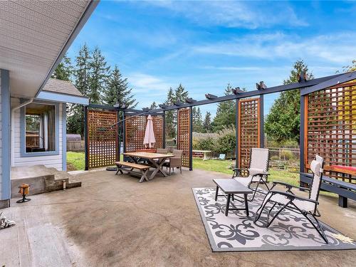 3562 Verner Ave, Cobble Hill, BC - Outdoor With Deck Patio Veranda