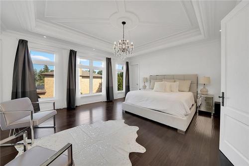 9737 Bathurst Street, Richmond Hill, ON - Indoor Photo Showing Bedroom