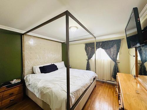 Bedroom - 5660 Tsse Morency, Longueuil (Saint-Hubert), QC - Indoor Photo Showing Bedroom