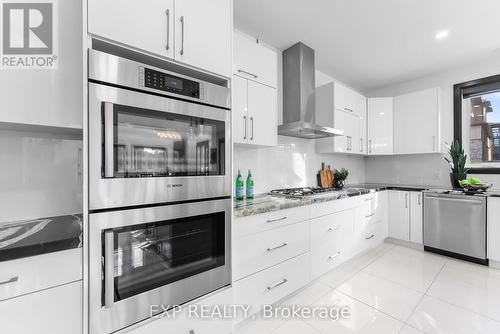 48 Kenmir Ave, Niagara-On-The-Lake, ON - Indoor Photo Showing Kitchen With Upgraded Kitchen