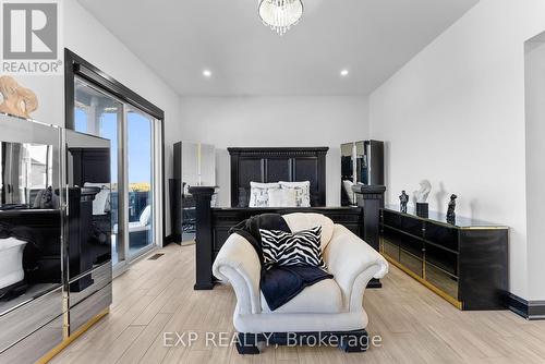 48 Kenmir Avenue, Niagara-On-The-Lake, ON - Indoor Photo Showing Bedroom
