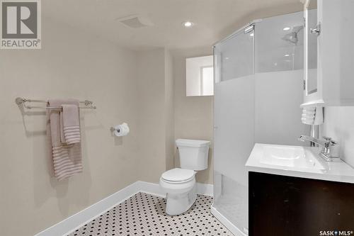2147 Angus Street, Regina, SK - Indoor Photo Showing Bathroom