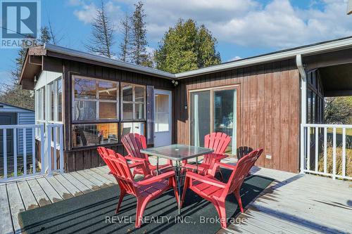 25 Lakeview Cottage Rd, Kawartha Lakes, ON - Outdoor With Deck Patio Veranda With Exterior