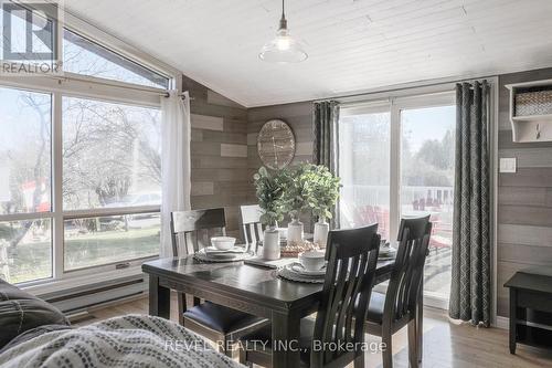 25 Lakeview Cottage Rd, Kawartha Lakes, ON - Indoor Photo Showing Dining Room
