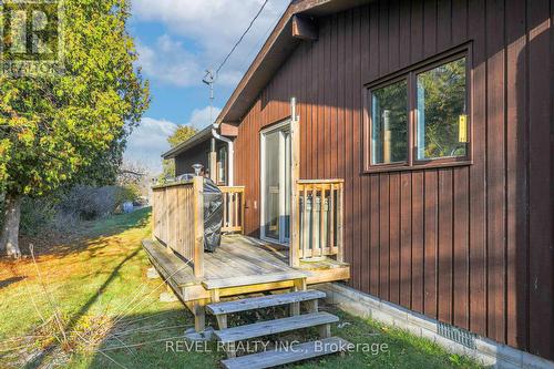 25 Lakeview Cottage Rd, Kawartha Lakes, ON - Outdoor With Exterior