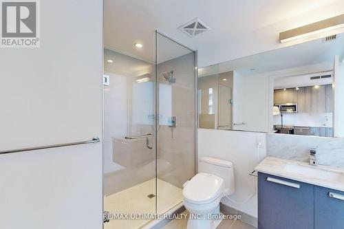 #810 -28 Wellesley St E, Toronto, ON - Indoor Photo Showing Bathroom