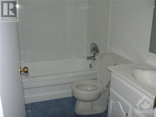 36 Henry Goulbourn Street, Stittsville, ON - Indoor Photo Showing Bathroom